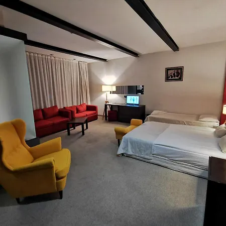 Riverside Boutique - Double Bed & Breakfast *